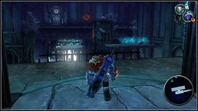 Czekamy aż winda się zatrzyma i idziemy nowo otwartym korytarzem [1] - The Black Throne (3) | Opis przejścia Darksiders - Darksiders - poradnik do gry