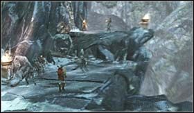 Na końcu dostępnej drogi będziesz zmuszony przejść wąskim wypustem skalnym - Góra Olimp (1) | Opis przejścia God of War III - God of War III - poradnik do gry