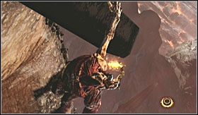 Chwilę później znajdziesz się na jego ramieniu, na małej arenie - Jamy Tartaru i Kronos (2) | Opis przejścia God of War III - God of War III - poradnik do gry