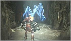 Po wylądowaniu na ziemi zniszcz znajdujące się przed Tobą kryształy i zeskocz do dziury tuż za nimi - Jamy Tartaru i Kronos (2) | Opis przejścia God of War III - God of War III - poradnik do gry