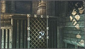 Brodząc w wodzie, po lewej stronie znajdziesz dźwignię - Jaskinie CD (1) | Opis przejścia God of War III - God of War III - poradnik do gry