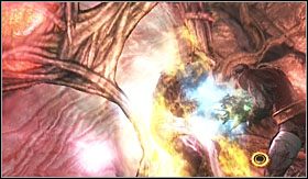 Wówczas dojdzie do siłowania się, podczas którego szybko wciskaj kółko - Zeus (2) | Opis przejścia God of War III - God of War III - poradnik do gry