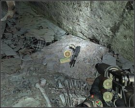 Zejdź po schodach na dół, a następnie zeskocz na najniższy poziom (nie musisz na szczęście zakładać maski) - Archives | Opis przejścia Metro 2033 - Rozdział 5 - Metro 2033 - poradnik do gry