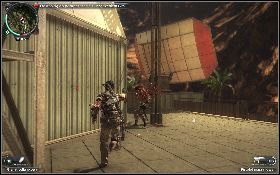 Kiedy dotrzesz do wojskowej bazy, wskocz na dach budynku z wieżyczką [1] - Świadek szczególnej troski | Opis przejścia Just Cause 2 - Żniwiarze II - Just Cause 2 - poradnik do gry