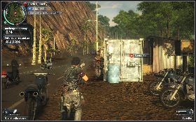 Wsiądź na motor [1] i zacznij kierować się w stronę pierwszego punktu - Z prądem | Opis przejścia Just Cause 2 - Karaluchy II - Just Cause 2 - poradnik do gry