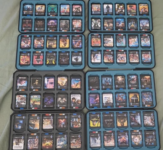 Kolekcja fizycznych gier na Steam Decka, Źródło: u/AGUEROO0OO; Reddit