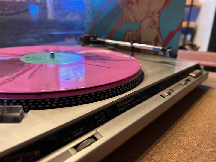 Źródło: własne. - Przez to anime zajawka na winyle kipi gęsta. Z winy Amazona przepadłem w nowe hobby i odkurzyłem stary gramofon - wiadomość - 2025-02-12