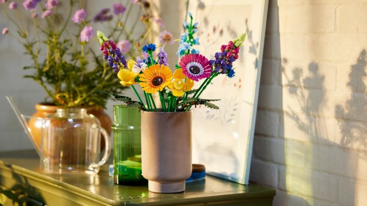 Źródło: LEGO; materiały promocyjne - Kwiatki LEGO zamiast prawdziwych? Uwierz mi, żona, dziewczyna czy kochanka - każda będzie zachwycona - wiadomość - 2025-02-10