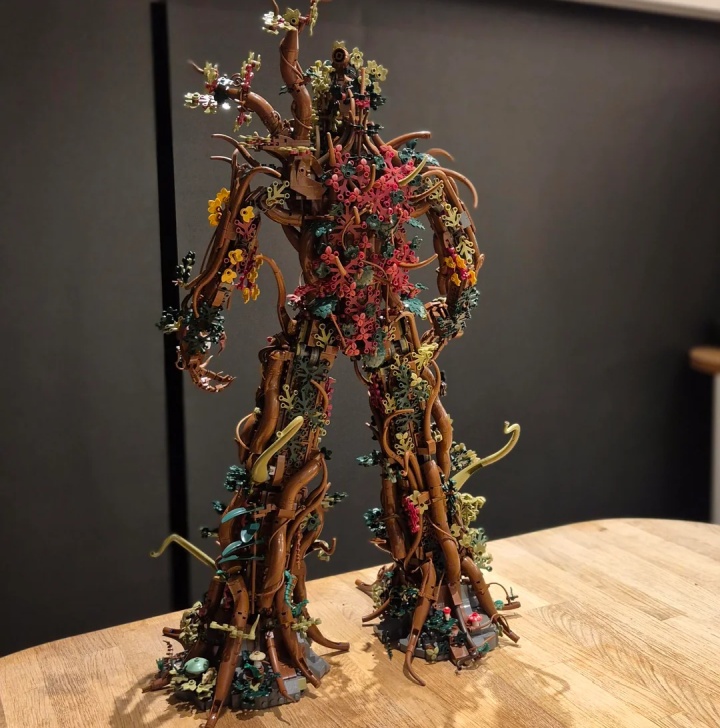 Drzewiec z LEGO jest tak epicki, jak powieści Tolkiena. Źródło: BenA_78, Reddit - Tak mógłby wyglądać kolejny zestaw LEGO z Władcy Pierścieni - „Jeden z najlepszych, jakie kiedykolwiek widziałem” - wiadomość - 2025-11-25