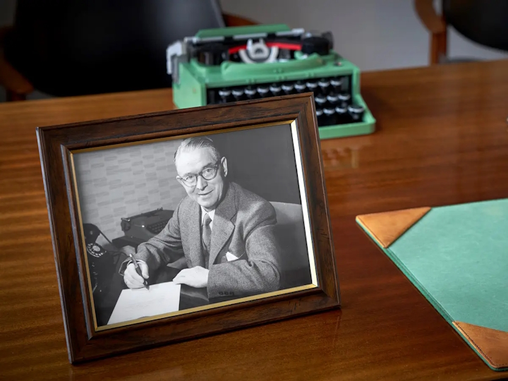 Źródło: LEGO; grafika promocyjna - To jeden z najbardziej realistycznych modeli z klocków. Maszyna do pisania została stworzona przez fana i nawiązuje do urządzenia założyciela LEGO - wiadomość - 2024-10-22