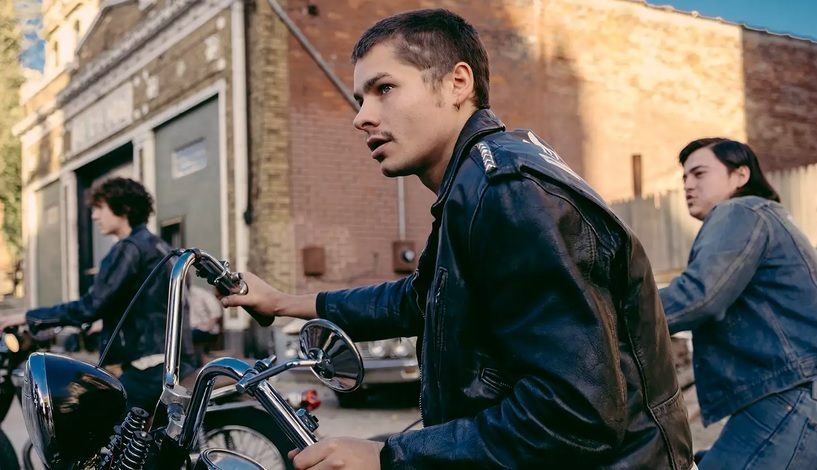 The Bikeriders, Jeff Nichols, 20th Century Studios, 2023 - Serialowa adaptacja Assassin’s Creed ma swoją gwiazdę. W „dynamicznym thrillerze” Netflixa wystąpi aktor znany z Motocyklistów - wiadomość - 2025-11-26