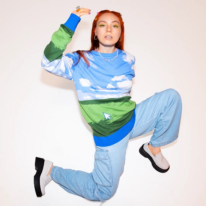 Nowy sweter Microsoftu z kultową tapetą, to gratka dla fanów Windowsa - ilustracja #2