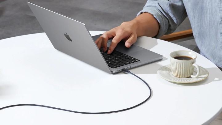 Źródło: Anker; materiały promocyjne - Amazon umie w genialne promocje - jest 51% taniej! A w zamian mamy możliwość potężnego ładowania 240 W od Ankera - wiadomość - 2025-04-23