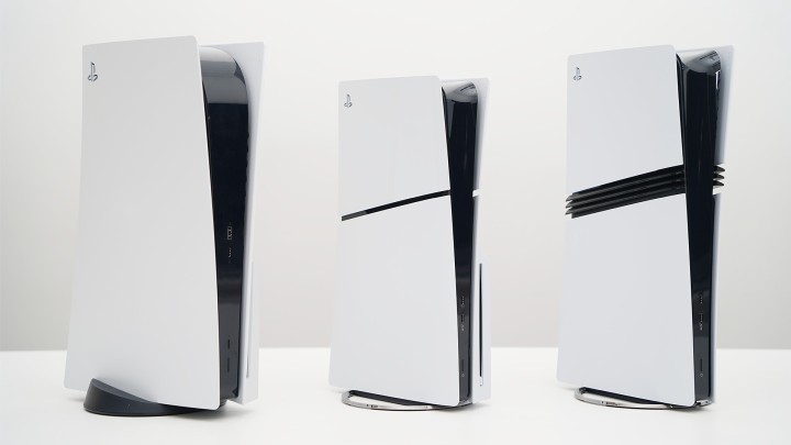 Porównanie wielkości trzech wersji PS5. Źródło: PlayStation Blog - Sony po raz pierwszy pokazało szczegóły wnętrza PS5 Pro - oto dokładny opis zmian konstrukcyjnych - wiadomość - 2025-04-23