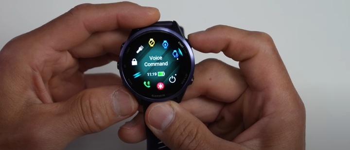 Oprócz głównych, rozbudowanych ustawień, zegarki Garmin oferują również menu szybkich opcji. Źródło: DesFit / YouTube. - Gdzie są ustawienia w zegarku Garmin? To zależy od modelu - wiadomość - 2025-07-24