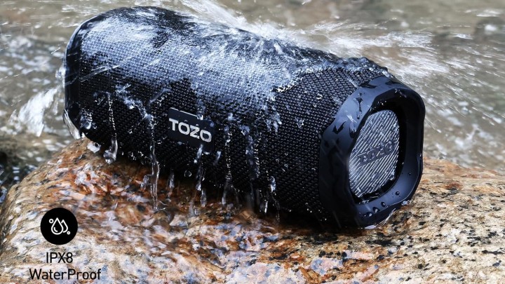 Źródło: TOZO; materiały promocyjne - Głośnik bluetooth, który pod kilkoma względami bije na głowę JBL, jest teraz w godnej uwagi promocji - wiadomość - 2024-04-25