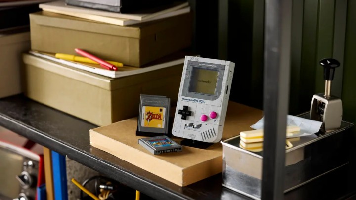 Źródło: LEGO; materiały promocyjne - Amazon ma petardę dla fanów klocków i Nintendo. Ten Game Boy powinien trafić na półkę każdego gracza - wiadomość - 2025-08-28
