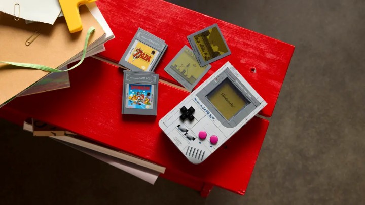 Źródło: LEGO; materiały promocyjne - Amazon ma petardę dla fanów klocków i Nintendo. Ten Game Boy powinien trafić na półkę każdego gracza - wiadomość - 2025-08-28