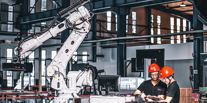 Unia Europejska chce podkręcić rywalizację z Chinami w produkcji chipów; zainwestuje miliardy euro - ilustracja #1