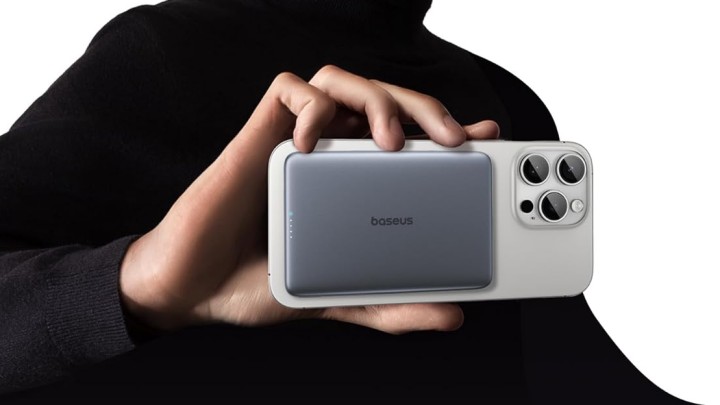 Źródło: Baseus; materiały promocyjne - Twój iPhone Ci za to podziękuje. Ten powerbank z MagSafe jest tak mały, że zapomnisz o jego istnieniu, a z kuponem jest tańszy o prawie 100 zł - wiadomość - 2025-04-25