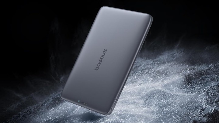 Źródło: Baseus; materiały promocyjne - Twój iPhone Ci za to podziękuje. Ten powerbank z MagSafe jest tak mały, że zapomnisz o jego istnieniu, a z kuponem jest tańszy o prawie 100 zł - wiadomość - 2025-04-25