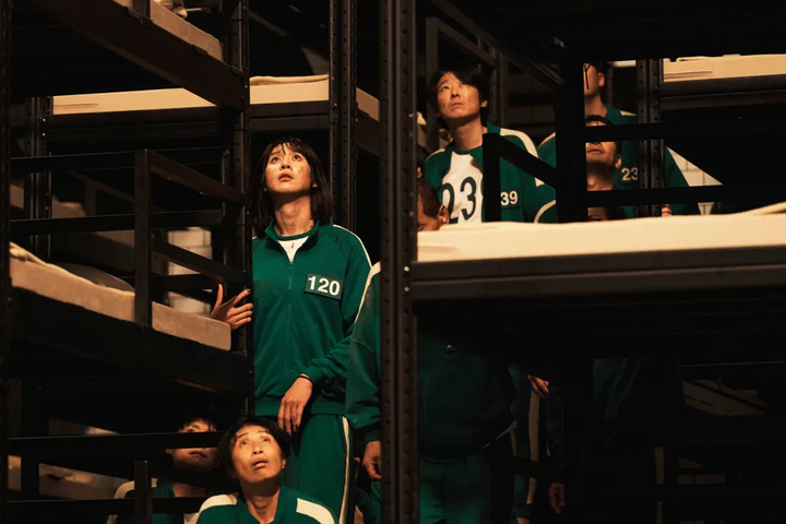 Netflix - Nr 1. Netflixa we wszystkich krajach. Squid Game to pierwszy serial, który dokonał takiego wyczynu - wiadomość - 2024-12-30