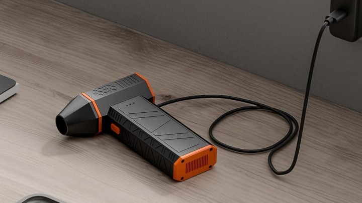 Źródło: Wolfbox; materiały promocyjne - Amazon przecenia gadżet, który czyści wszystko - komputer, auto, biurko. Ten „niesamowity produkt" nie kosztuje nawet 200 zł - wiadomość - 2025-10-01