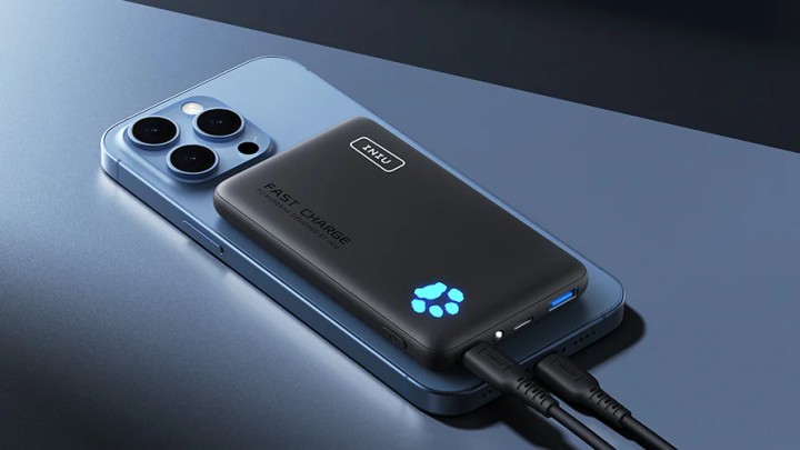 Źródło: INIU; materiały promocyjne - Ten powerbank to najlepszy przyjaciel człowieka! Wyświetlacz w kształcie psiej łapy wygląda uroczo, zobacz sam - wiadomość - 2025-04-02