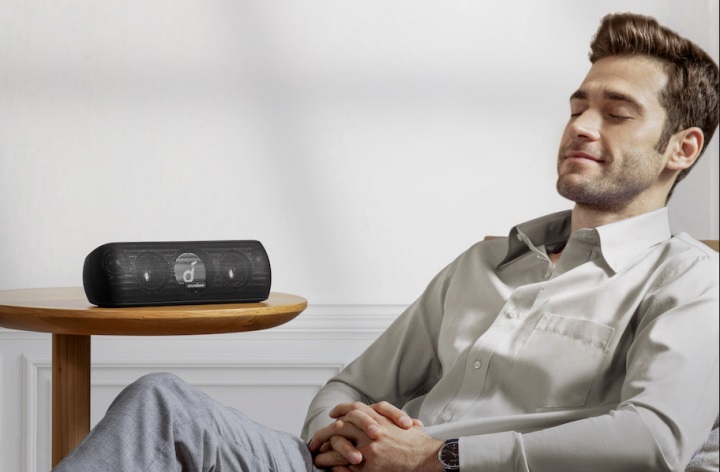 Źródło: Anker; grafika promocyjna - Gdyby wszyscy, którzy dali temu głośnikowi 5 gwiazdek, ustawili się w kolejce, to byłaby ona tak długa, że ho-ho. Rewelacyjna promocja Amazon Prime Day na głośnik Soundcore Motion Plus, który dudni 30 watami mocy - wiadomość - 2024-10-08