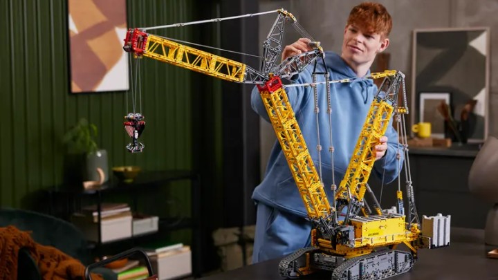 Źródło: LEGO; materiały promocyjne - Długo czekaliśmy na taką promocję, ale w końcu jest. Jeden z największych modeli LEGO Technic w historycznie niskiej cenie - wiadomość - 2024-06-07