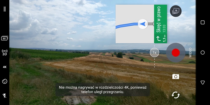 Jazda w sierpniowym upale z włączoną nawigacją może skończyć się przegrzaniem telefonu. Źródło: własne. - Gadżety rowerowe są dziś niepotrzebne, ostatecznie smartfon i zegarek w zupełności mi wystarczają - wiadomość - 2025-04-04