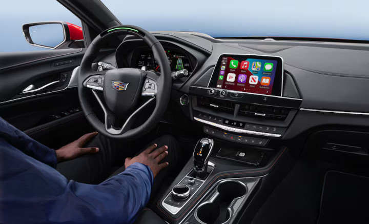 Źródło: Cadilac - Nawet telefony i aplikacje korzystające z zestawu głośnomówiącego mogą powodować niebezpieczne rozproszenie uwagi podczas jazdy według nowej analizy - wiadomość - 2024-04-05