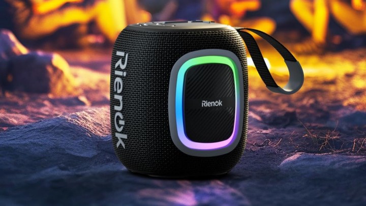 Źródło: Rienok; materiały promocyjne - „Dźwięk i bateria 10/10". Aż nie mogę uwierzyć, że ten głośnik jest tak tani, a może grać nawet do 15 godzin na jednym naładowaniu - wiadomość - 2025-04-04