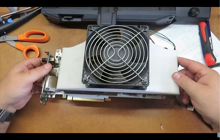 Zbudował sobie własne chłodzenie do uszkodzonej karty graficznej - ilustracja #1