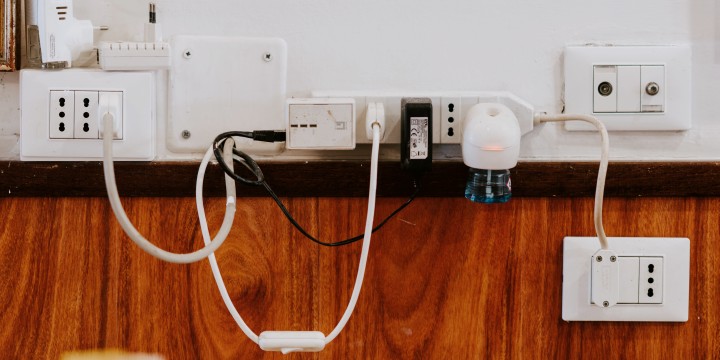 Urządzenia te zastępują konwencjonalne listwy zasilające i posiadają dodatkowe funkcje - ilustracja #1