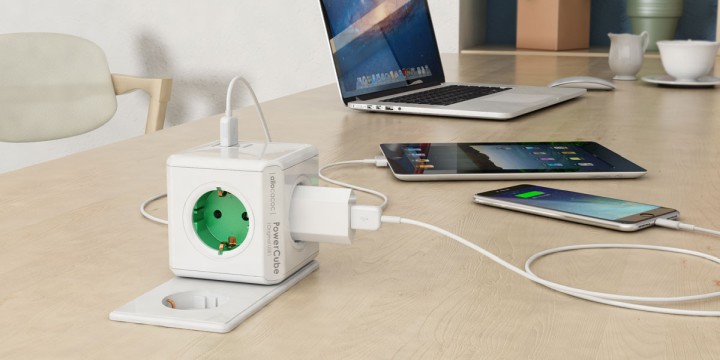 Urządzenia te zastępują konwencjonalne listwy zasilające i posiadają dodatkowe funkcje - ilustracja #4