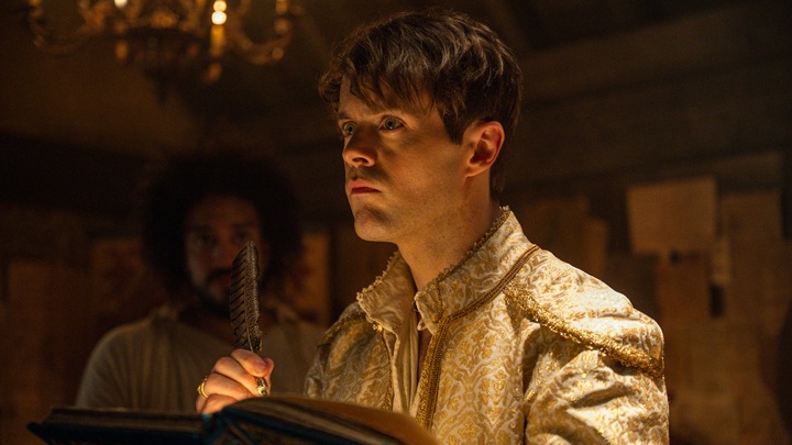 Wiedźmin, Lauren Schmidt-Hissrich, Netflix, 2019 - Następca Henry’ego Cavilla w zwiastunie 4. sezonu Wiedźmina chwyta za miecz. Tak Liam Hemsworth prezentuje się w akcji jako Geralt - wiadomość - 2025-09-14