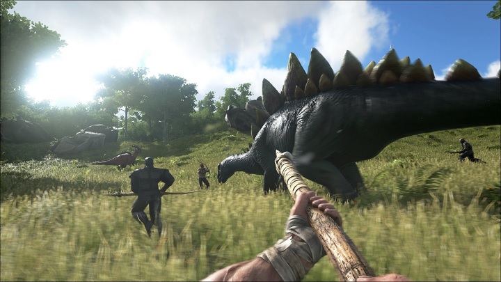 Wspólne polowania na dinozaury działają na wyobraźnię graczy – świadczy o tym sukces, jaki ARK: Survival Evolved odniosło w dystrybucji cyfrowej. - Twórca ARK: Survival Evolved szczerze o niemal dwukrotnej podwyżce ceny - wiadomość - 2017-07-20