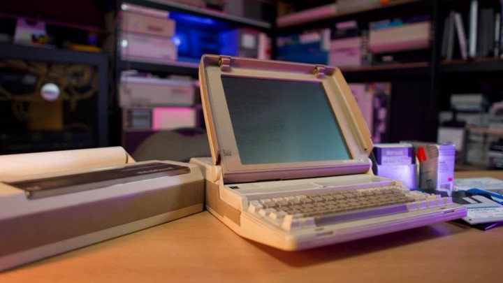 Źródło: Reddit - Gracz odnajduje 40-letniego laptopa i odkrywa, że ??rozwiązanie jego największego problemu wciąż znajduje się w oryginalnym opakowaniu - wiadomość - 2025-07-10