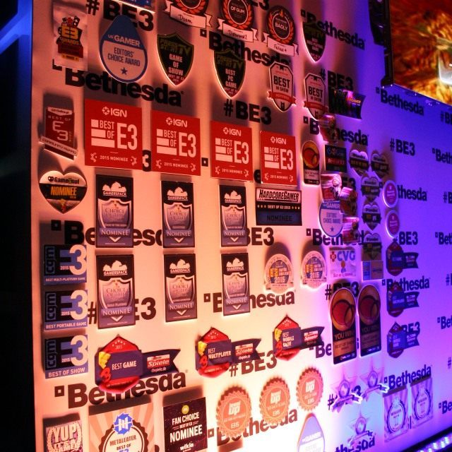  Tak prezentowało się przyznane przez Was wyróżnienie na stoisku Bethesdy. - Nagrody dla najlepszych gier targów E3 2015 według redakcji i czytelników - wiadomość - 2015-06-22