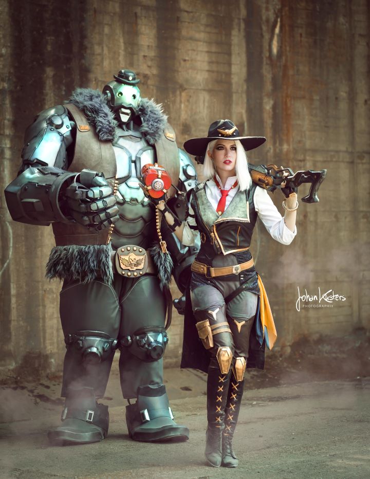 Ashe plus B.O.B. na rewelacyjnym cosplayu z Overwatch - ilustracja #1
