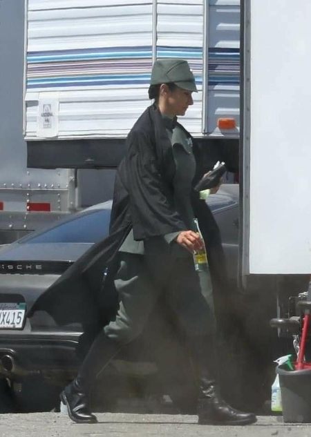 Nowe zdjęcia z planu Obi-Wana Kenobiego; fani Star Wars dostrzegli znajomą postać - ilustracja #1