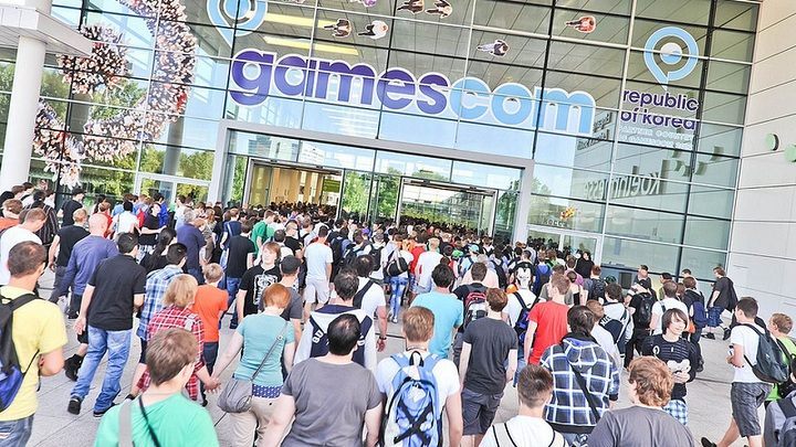 Masowe imprezy to niestety nie tylko gratka dla uczestników, ale i potencjalny cel terrorystów. - Nowe środki bezpieczeństwa na gamescomie. Koniec z bronią u cosplayerów - wiadomość - 2016-08-03
