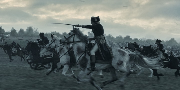 Napoleon to potknięcie Ridleya Scotta, które nie broni się bitwami - ilustracja #3