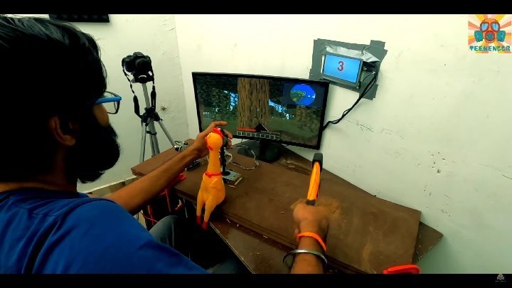 W Minecrafta zagracie siekierą, youtuber pokazuje wyjątkowy kontroler - ilustracja #1