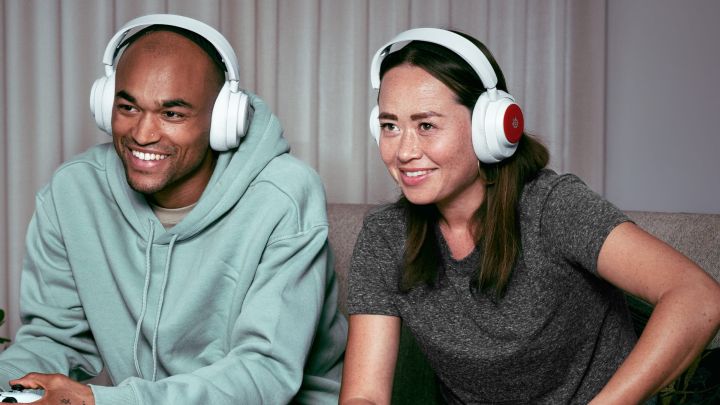 Źródło fot.: SteelSeries. - Te gamingowe słuchawki SteelSeries to „strzał w dziesiątkę”. Teraz kosztują w Media Expert wyjątkowo niewiele - wiadomość - 2026-04-15