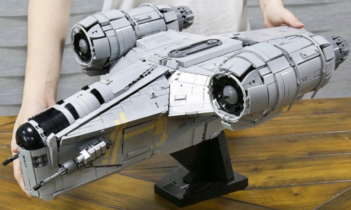 Źródło: Mould King; materiały promocyjne - Nie wydam prawie 3000 zł na zestaw LEGO Star Wars, skoro mogę mieć równie piękny model Brzeszczota za ułamek tej ceny - wiadomość - 2024-05-22