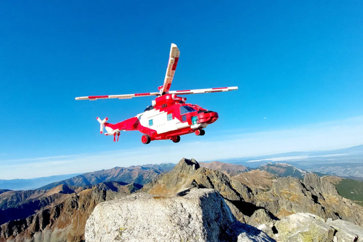 Źródło: LEGO Ideas - Helikopter TOPR-u jest o krok od przemiany w zestaw LEGO. Duńska firma przeanalizuje jak sprawdzi się w takiej formie - wiadomość - 2024-11-20