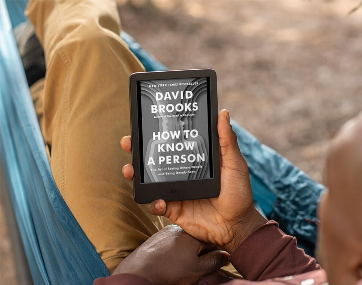 Źródło: Kindle - Nowy Kindle nie dość, że tani, to z ulepszeniami na wagę złota. Do 6 tygodni działania na jednym naładowaniu i w kolorze matchy - wiadomość - 2025-03-20