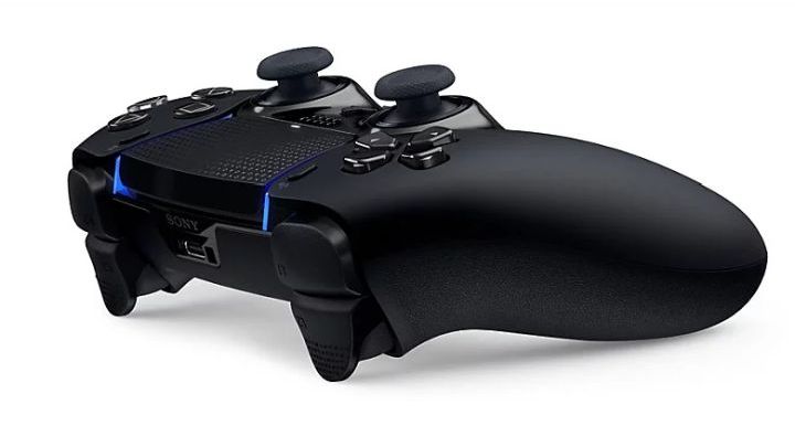 Źródło fot.: Sony - „Darth Vader wśród kontrolerów”. Gracze twierdzą, że tym Sony gra się lepiej niż Xboxem, a na Amazonie jest teraz najtańszy - wiadomość - 2026-01-22